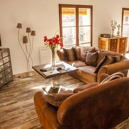 Apartment Les Fenetres Sur Cour Pézenas